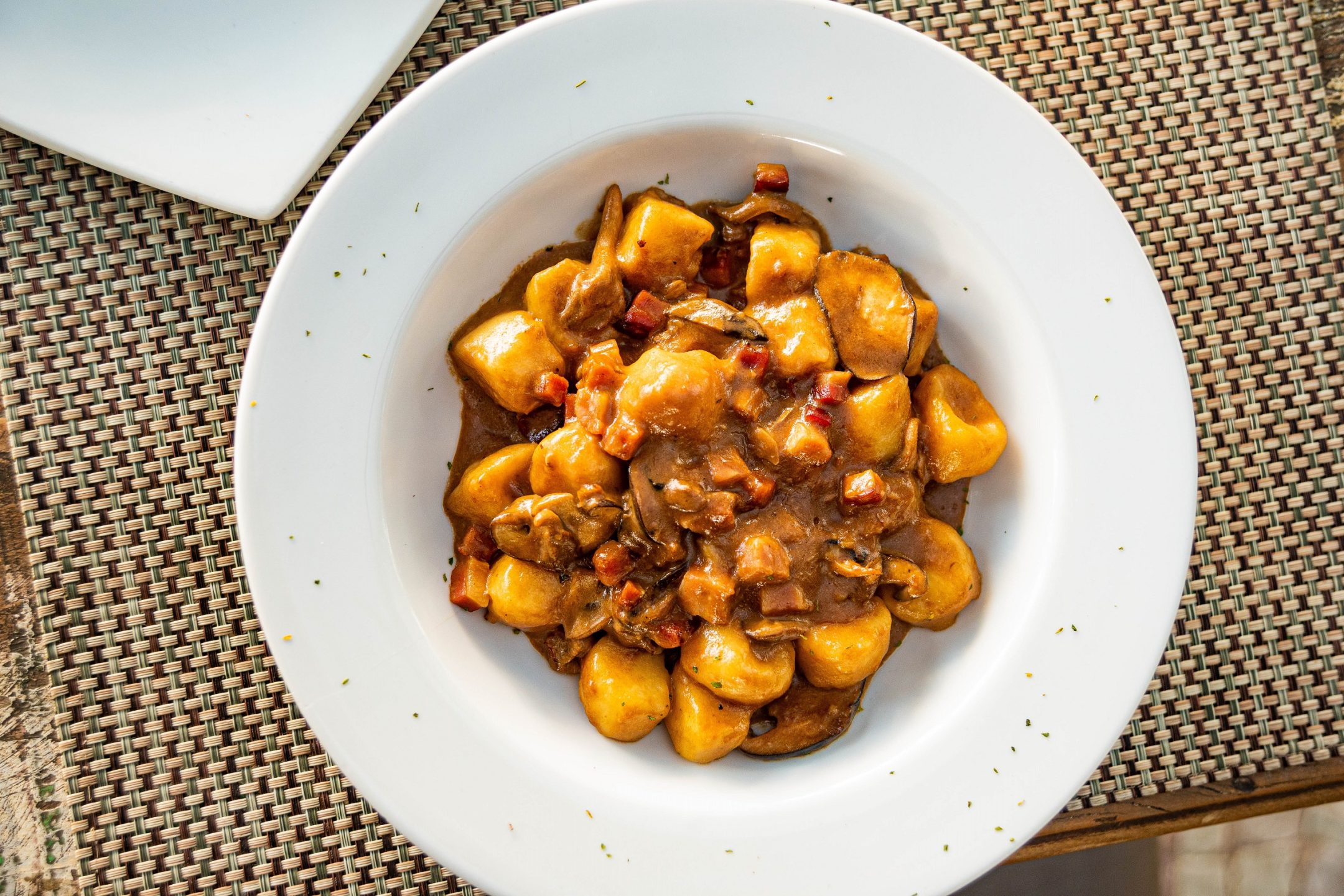 Gnocchi com molho funghi - Don Romano - Divulgação